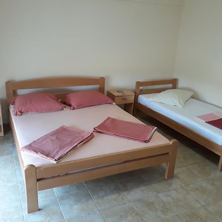 Korac Apartments Ulcinj Bagian luar foto