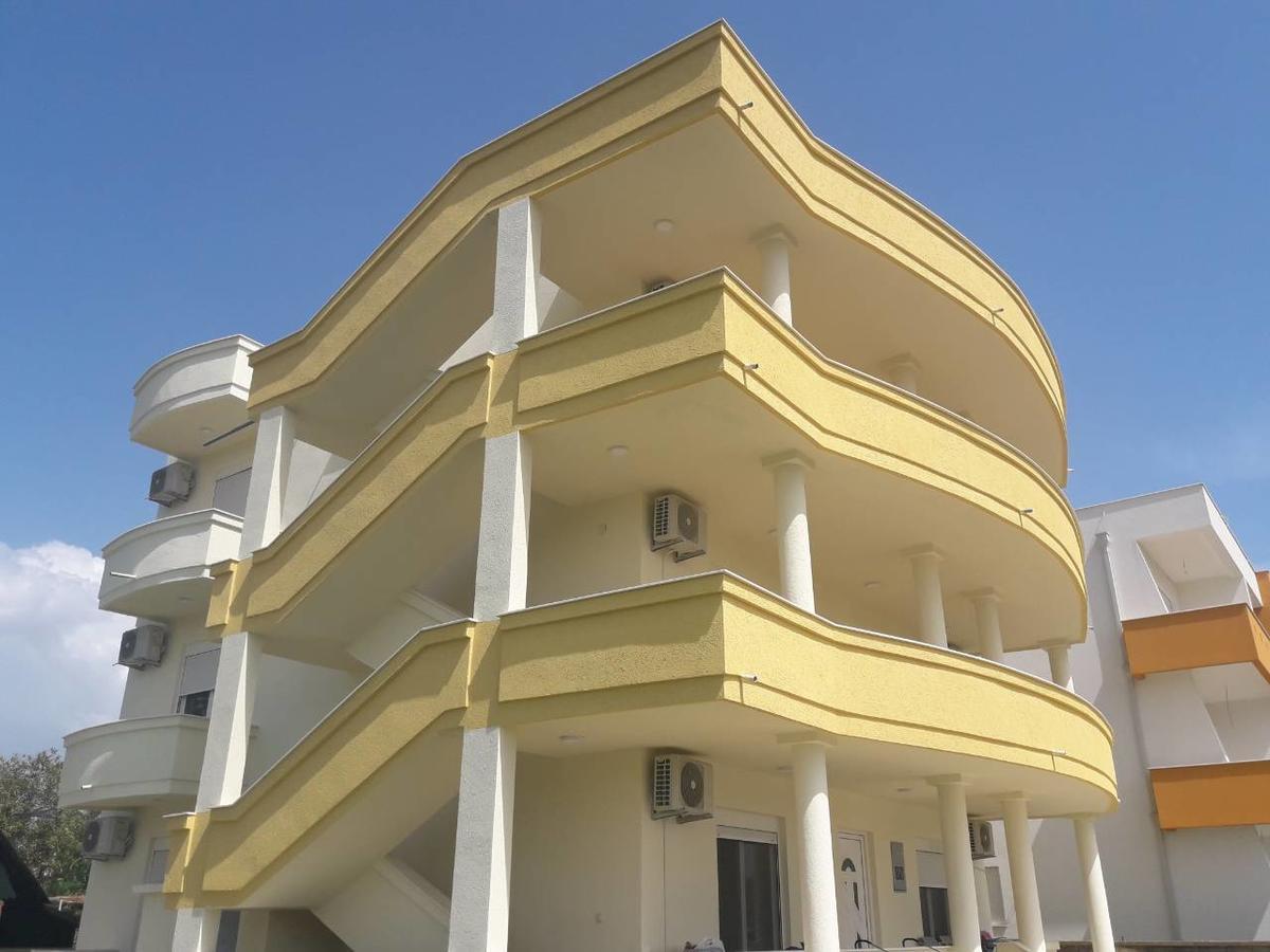 Korac Apartments Ulcinj Bagian luar foto