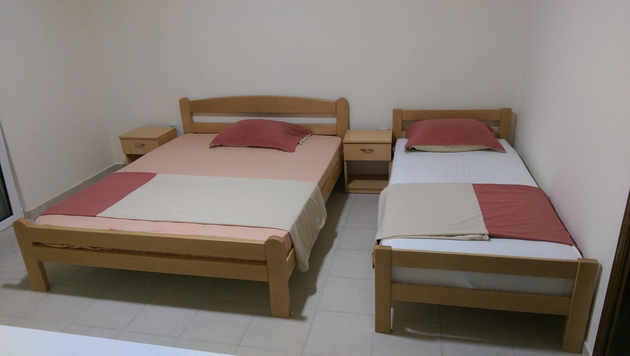 Korac Apartments Ulcinj Bagian luar foto