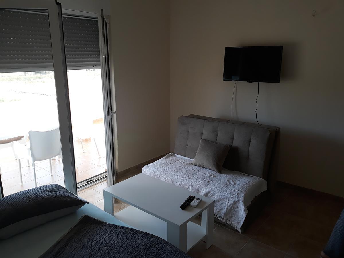 Korac Apartments Ulcinj Bagian luar foto