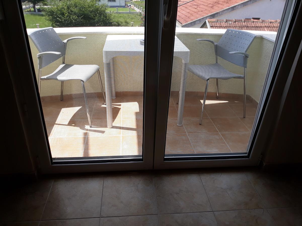 Korac Apartments Ulcinj Bagian luar foto
