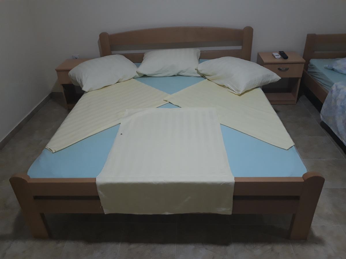 Korac Apartments Ulcinj Bagian luar foto