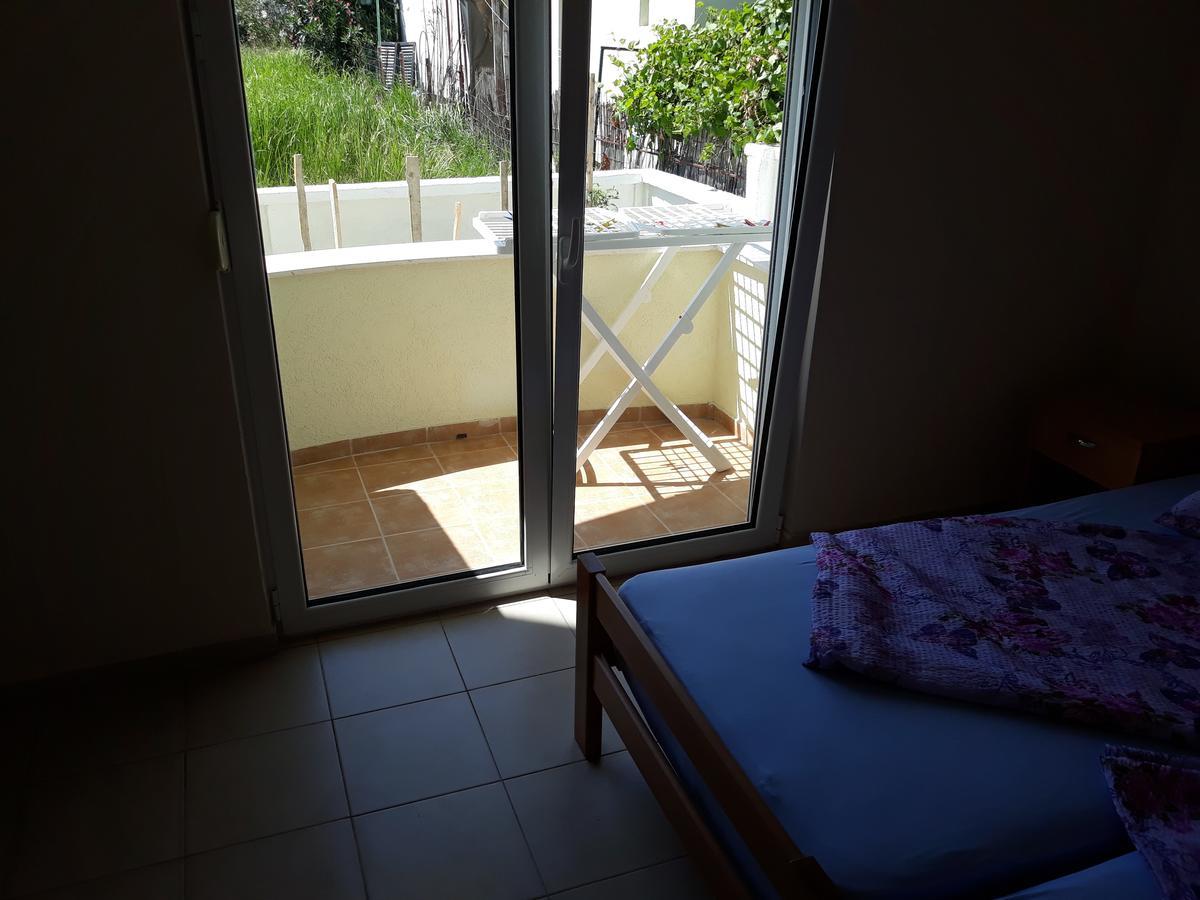 Korac Apartments Ulcinj Bagian luar foto