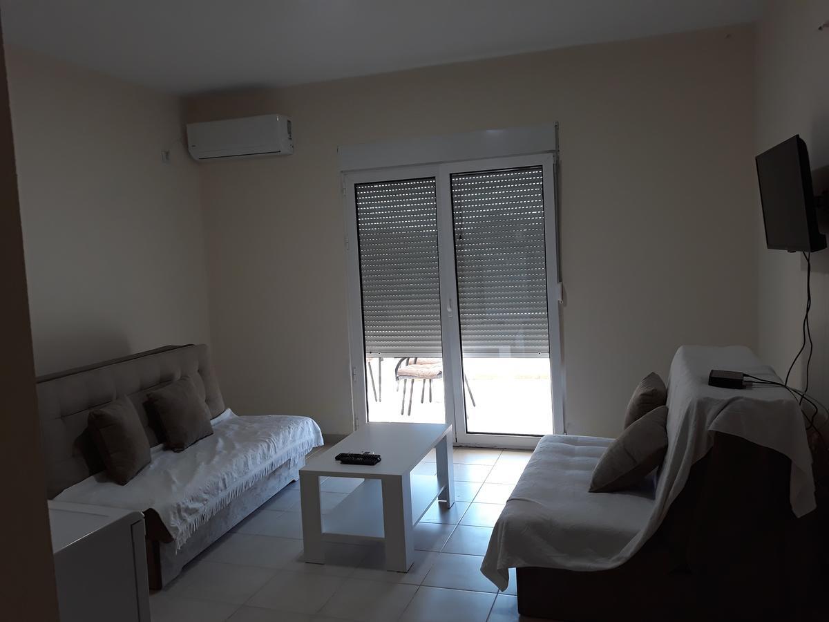 Korac Apartments Ulcinj Bagian luar foto