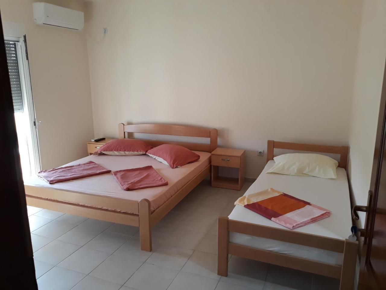 Korac Apartments Ulcinj Bagian luar foto