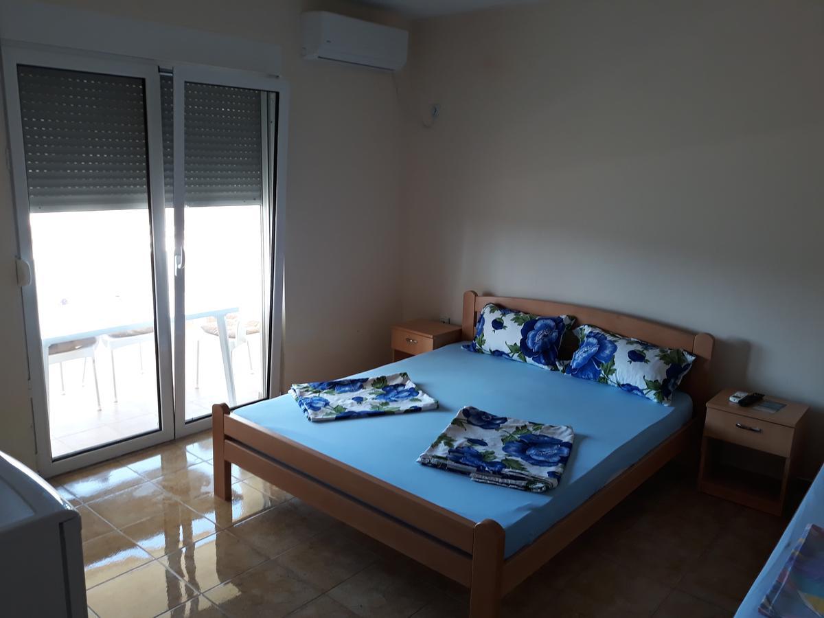 Korac Apartments Ulcinj Bagian luar foto
